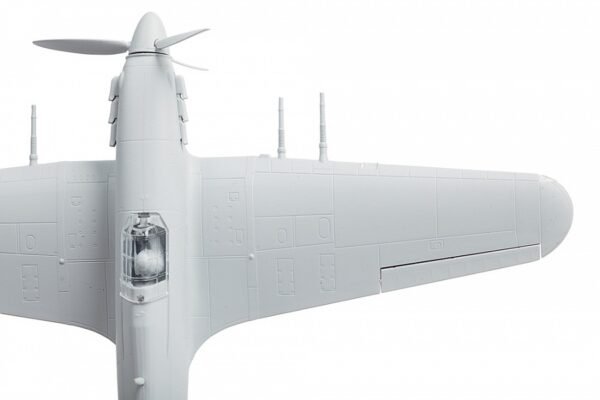 Hawker Hurricane IIc [Zvezda]
